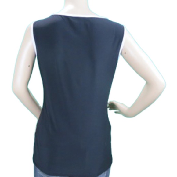 Frank Lyman Sleeveless Blouse - Picture 2 of 4